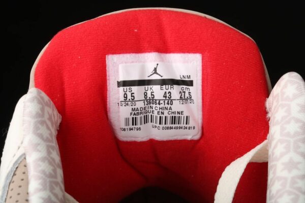 AJ  3 Retro International Flight 136064-140