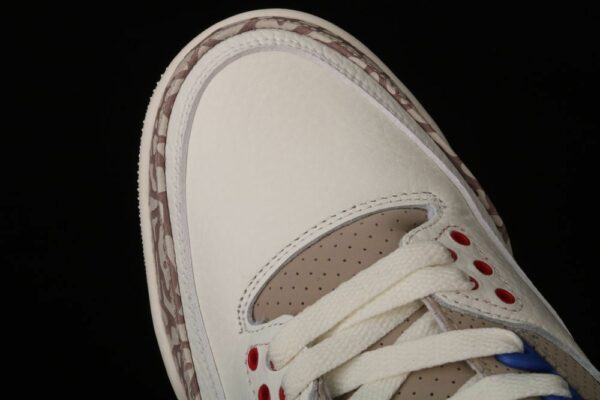 AJ  3 Retro International Flight 136064-140