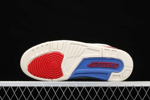 AJ  3 Retro International Flight 136064-140