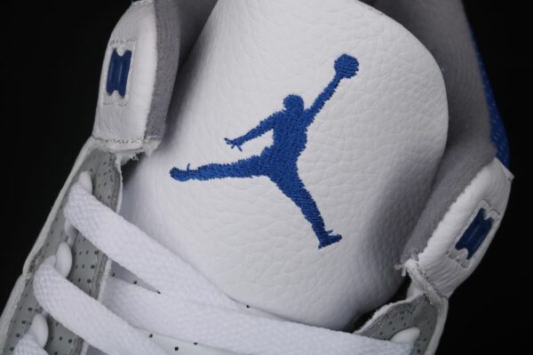 AJ 3 Fragment Sample DA3595-111