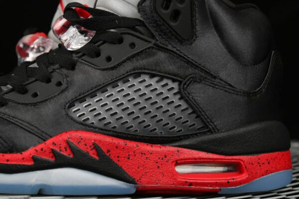 AJ 5 Retro Satin Bred 136027-006