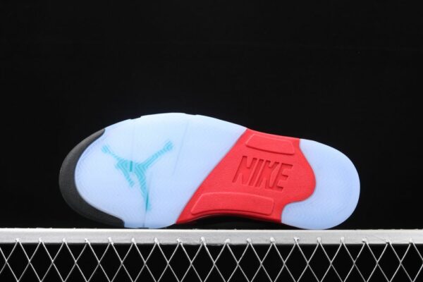 AJ 5 Retro Top 3 CZ1786-001