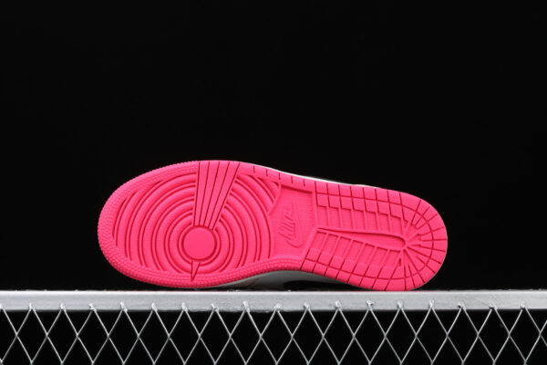 AJ 1 Mid Crimson Tint 852542-801