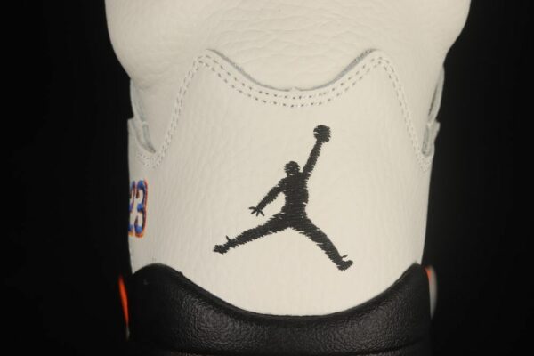 AJ 5 Retro International Flight 136027-148