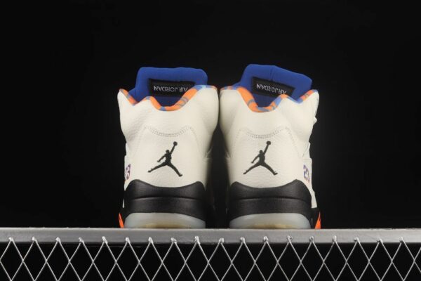AJ 5 Retro International Flight 136027-148