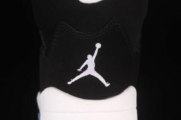 AJ 5 Retro Oreo CT4838-011