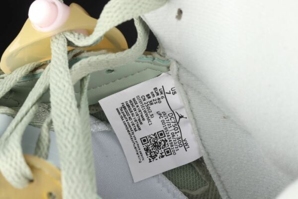 AJ 5 Retro Jade Horizon DC7501-300