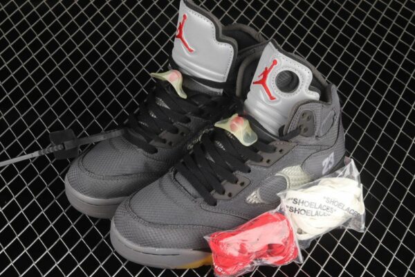 AJ 5 Retro SP Off White Muslin CT8480-001