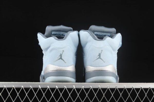 AJ 5 Retro Bluebird DD9336-400