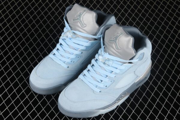 AJ 5 Retro Bluebird DD9336-400