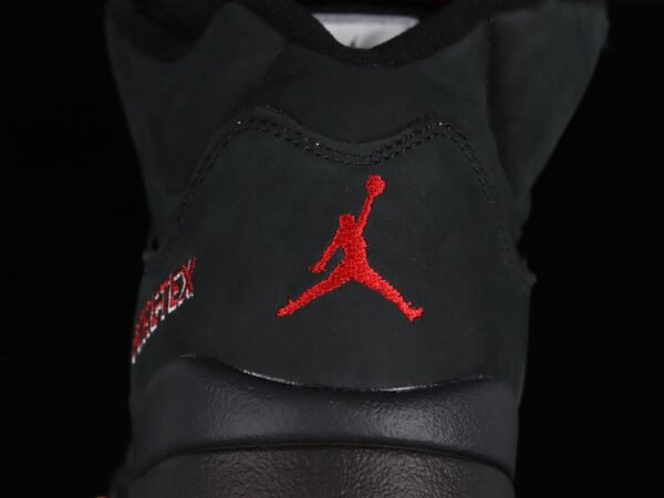 AJ 5 Retro Gore Tex Off Noir DR0092-001