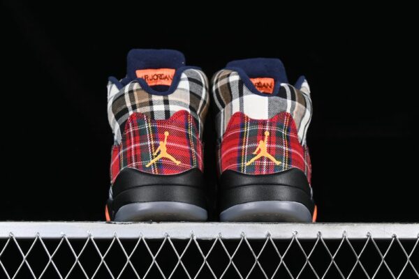 AJ 5 Retro Plaid FD4814-008