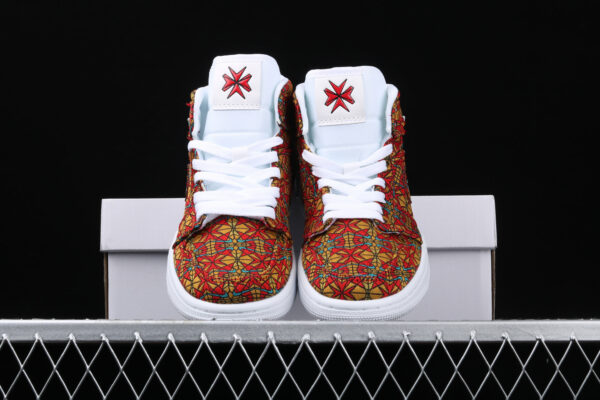 AJ 1 Mid Geomatric AH7389-601