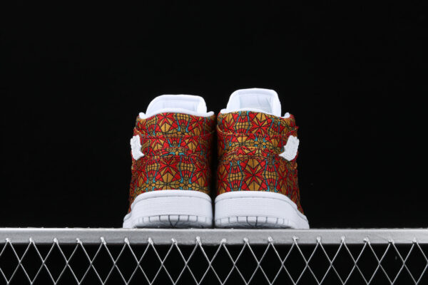 AJ 1 Mid Geomatric AH7389-601