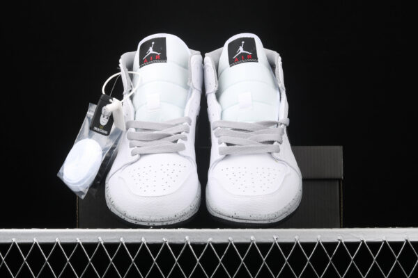AJ1 Mid Cement White Black Wolf Grey 554725-115