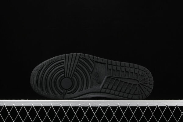 AJ1 Mid Cement White Black Wolf Grey 554725-115