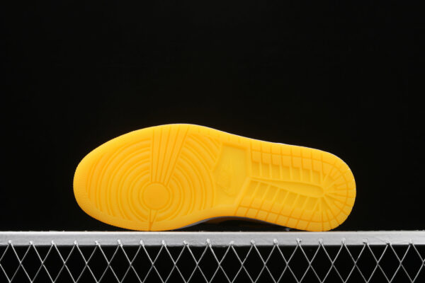 AJ 1 Mid Black Gold CD6759-007