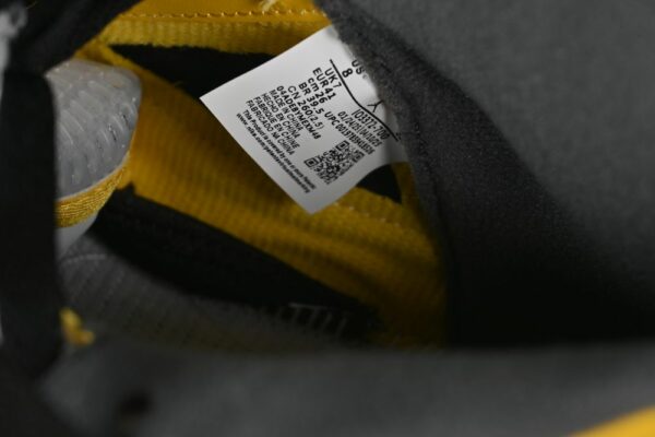 AJ 5 Retro Tokyo T23 IO3372-700