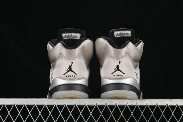 AJ 5 Retro Wings IO2038-001