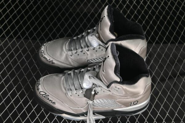 AJ 5 Retro Wings IO2038-001