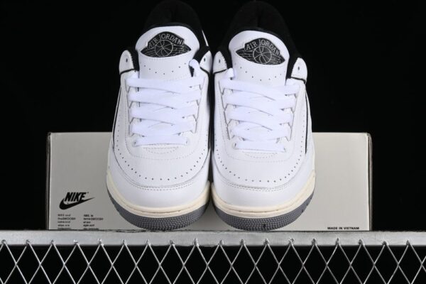 AJ 2/3 White  Black FD0383-100