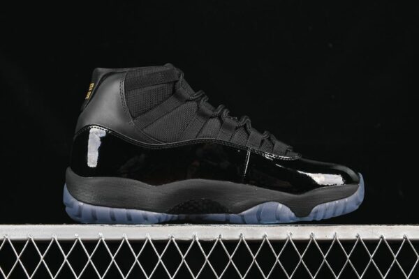 AJ 11 Retro Gamma Blue CT8012-047