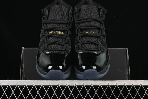 AJ 11 Retro Gamma Blue CT8012-047