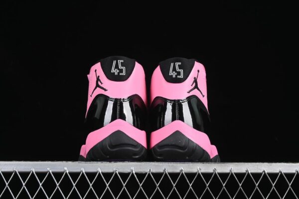 AJ 11 Retro Pink Black CT8012-500