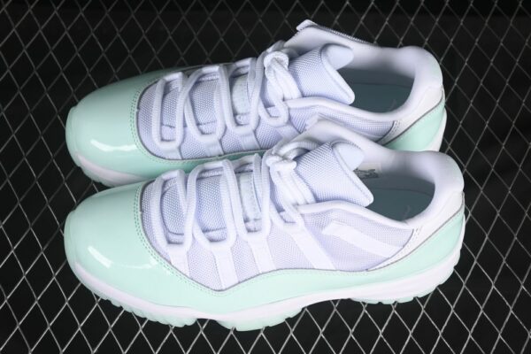 AJ 11 Retro Low Igloo AH7860-103