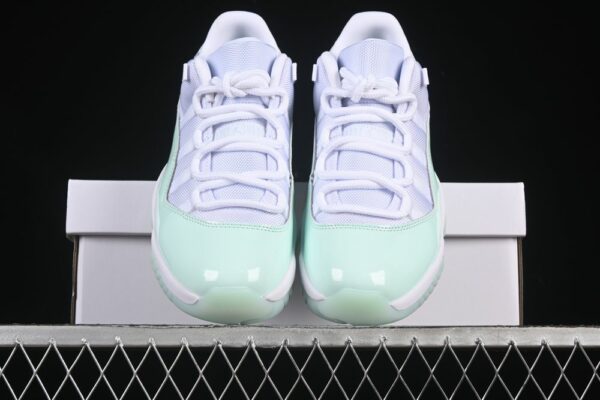 AJ 11 Retro Low Igloo AH7860-103