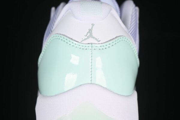 AJ 11 Retro Low Igloo AH7860-103