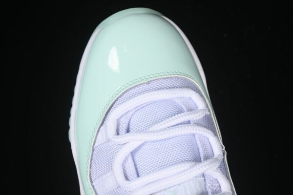 AJ 11 Retro Low Igloo AH7860-103