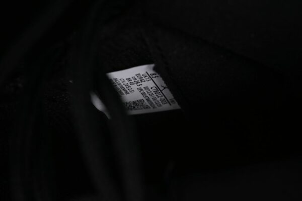AJ 11 Retro Red Black CT8012-600