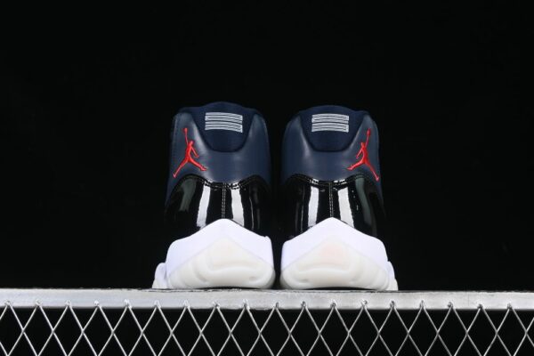 AJ 11 Retro Black Navy CT8012-406