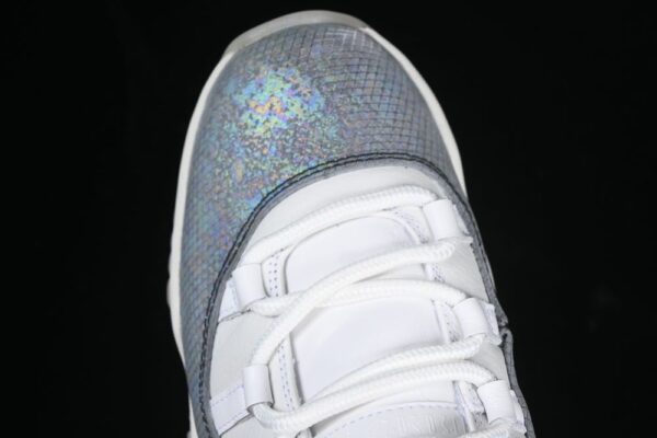 AJ 11 Retro Low Year of the Snake HQ7000-001