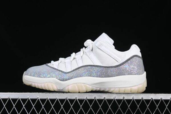 AJ 11 Retro Low Year of the Snake HQ7000-001