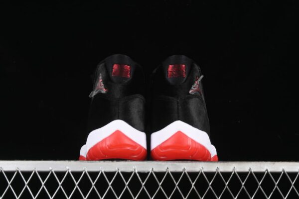 AJ 11 Retro Bred Velvet DB5457-061