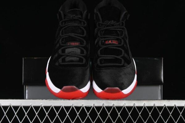 AJ 11 Retro Bred Velvet DB5457-061