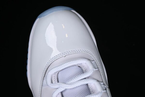 AJ 11 Retro Legend Blue CT8012-104