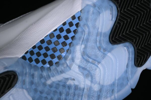 AJ 11 Retro Legend Blue CT8012-104