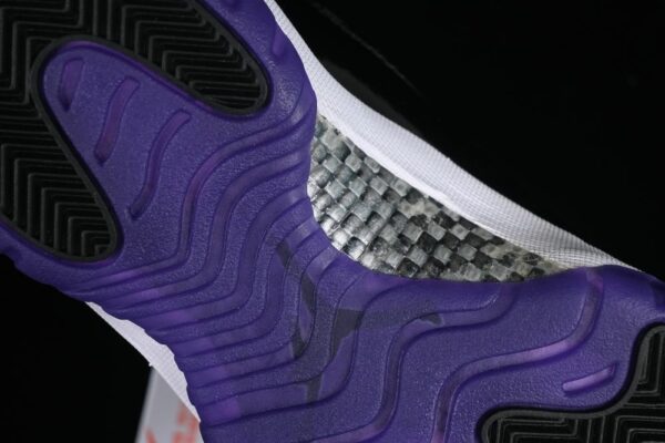 AJ 11 Retro Black Purple CT8812-999