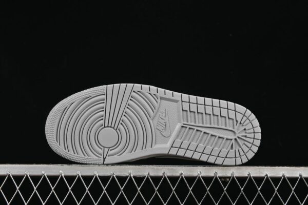 AJ 1 Low Sail Soft Pearl IH7323-100