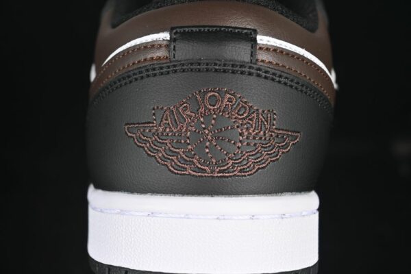 AJ 1 Low Panda IO3393-010