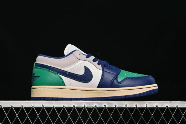 AJ 1 Low Rare Air 553558-147