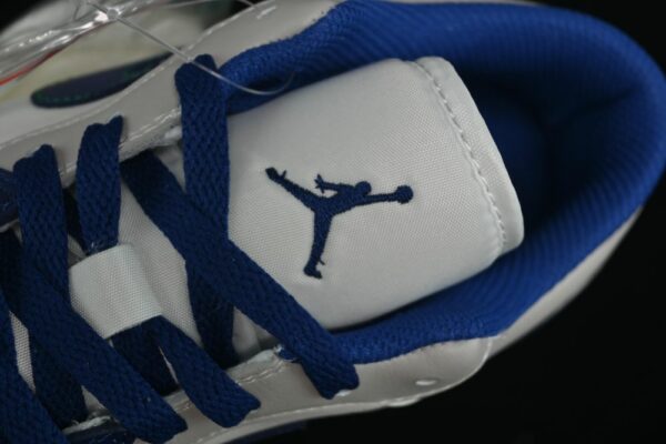 AJ 1 Low Rare Air 553558-147