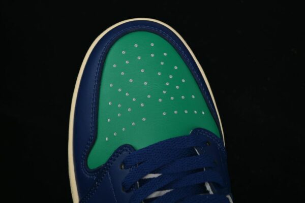 AJ 1 Low Rare Air 553558-147