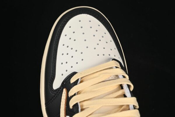 AJ 1 Low OG Travis Scott DM7866-106
