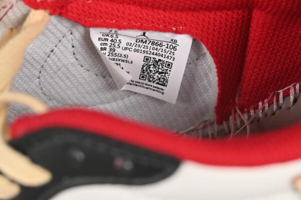 AJ 1 Low OG Travis Scott DM7866-106