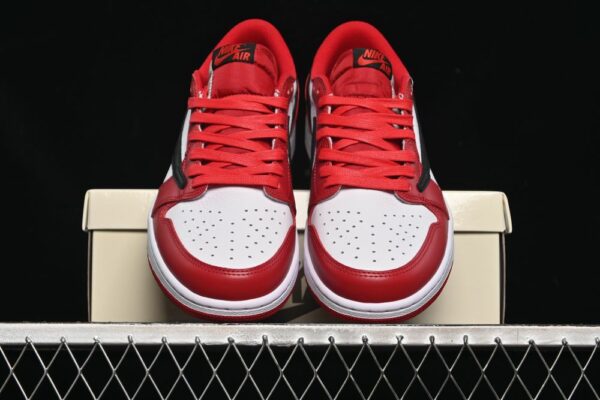 AJ 1 Low OG Travis Scott DM7866-101