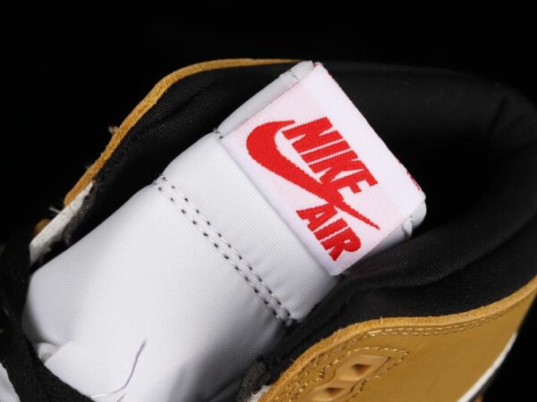 AJ Legacy 312 Mid Rookie of the Year AV3922-102